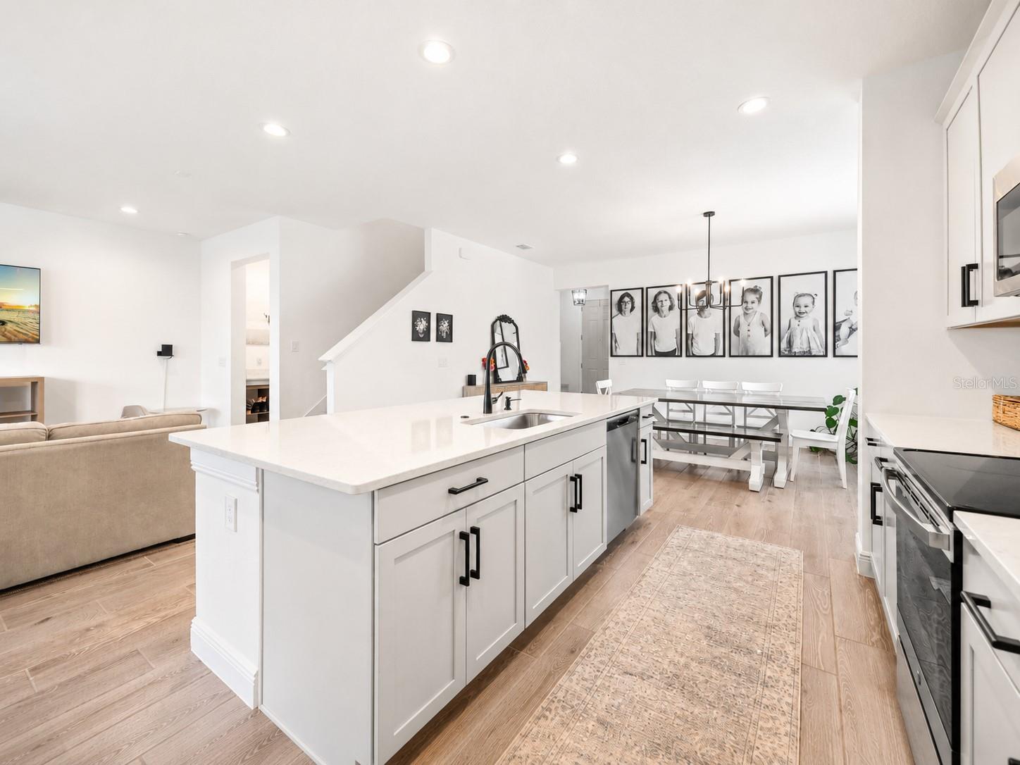 HANOVER LAKES PH 5 - Residential