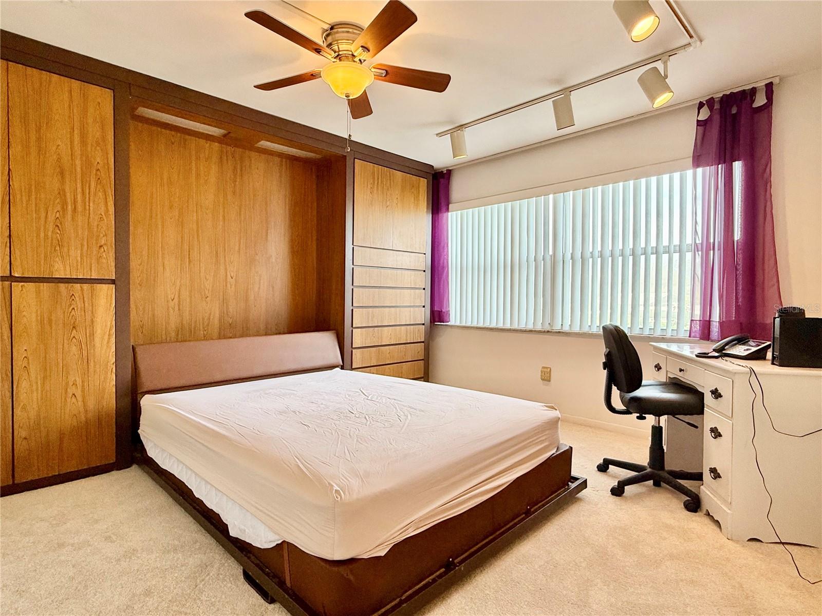 LAFAYETTE THE - Residential