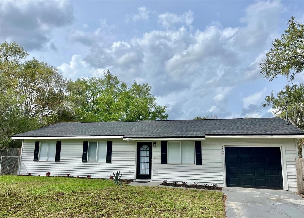 Photo of 4705 Robin Drive, Saint Cloud, FL 34772 (MLS # TB8487793)