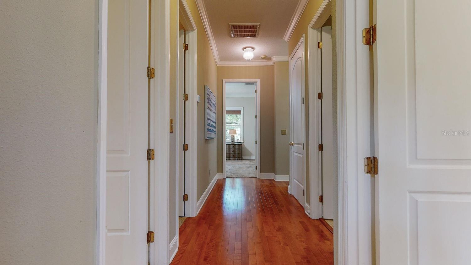 OAKELLARS - Residential