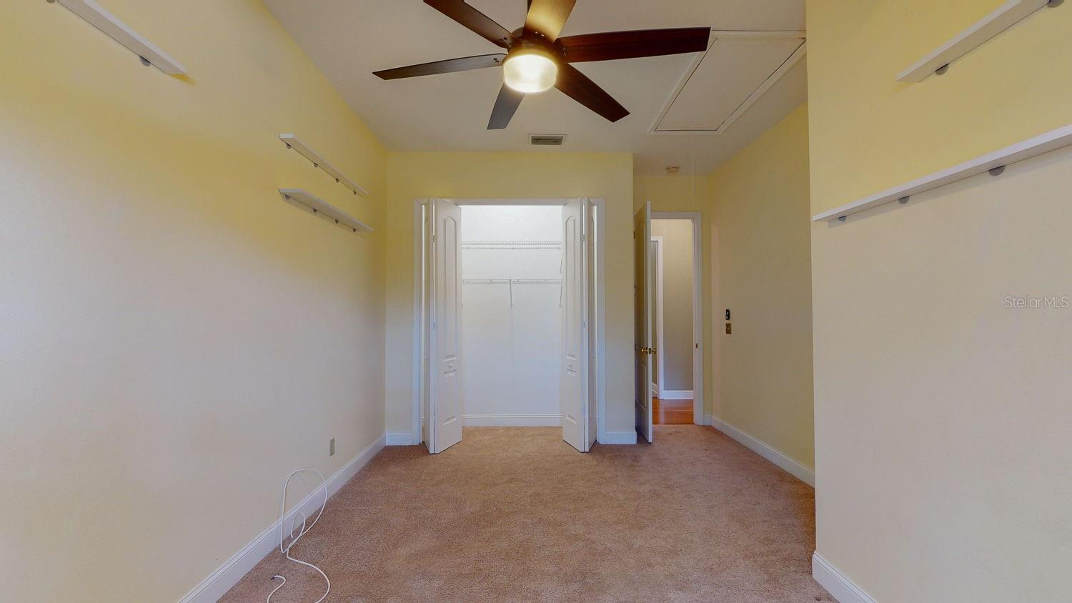 OAKELLARS - Residential