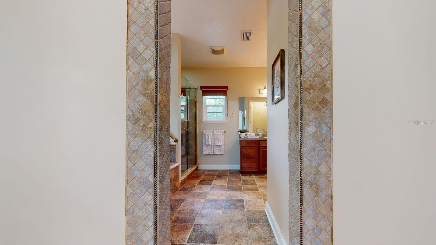 OAKELLARS - Residential