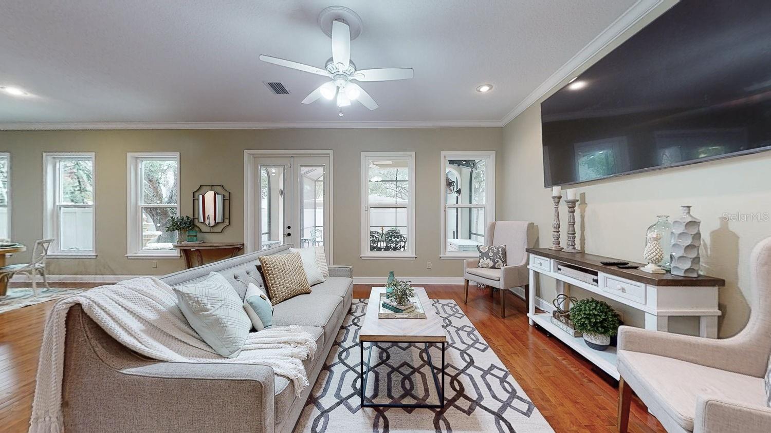 OAKELLARS - Residential