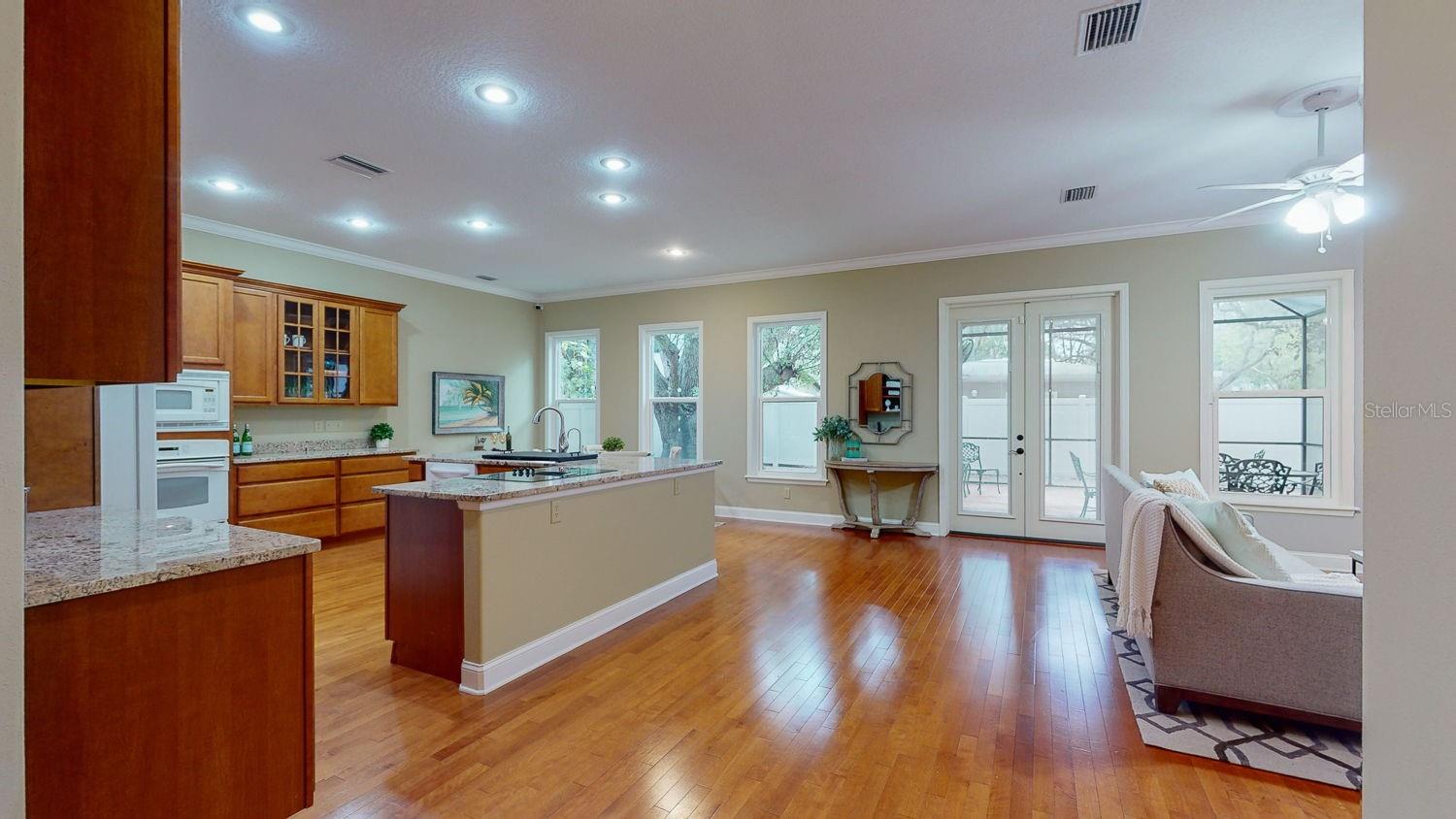 OAKELLARS - Residential