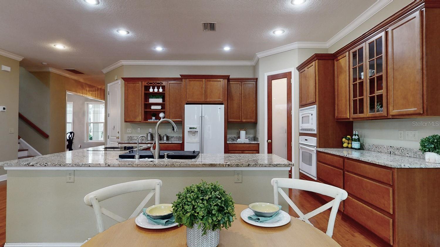 OAKELLARS - Residential