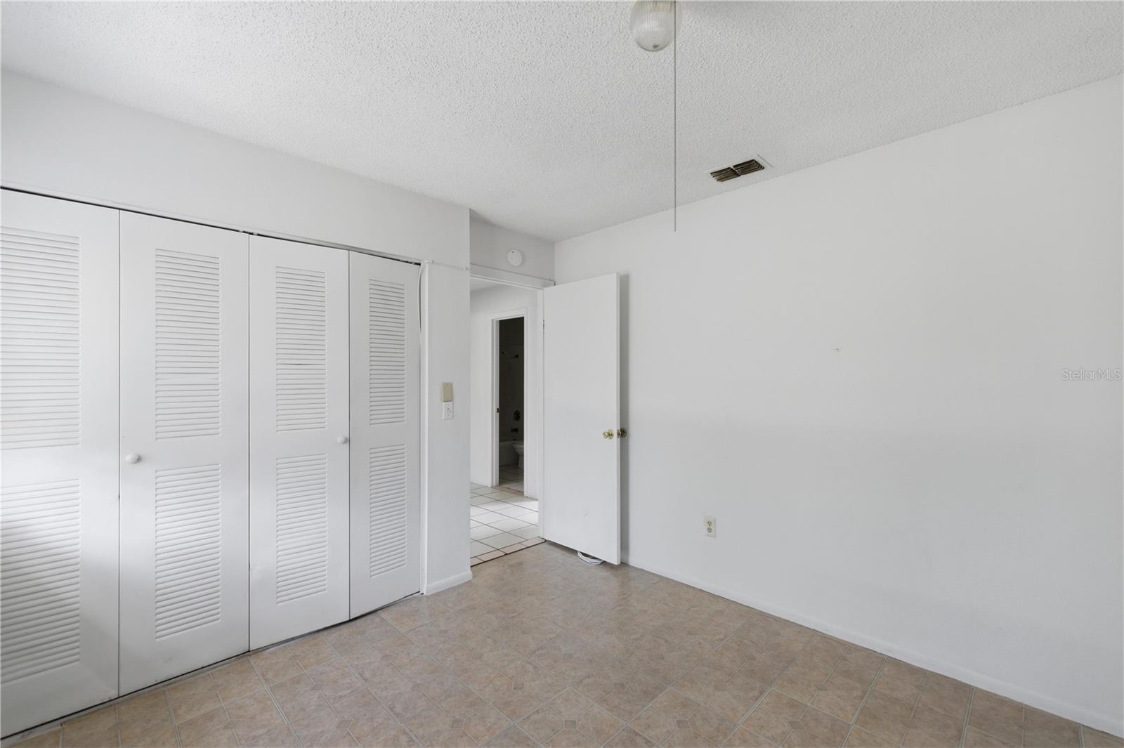 SILVER SPGS SHORES UN 68 - Residential