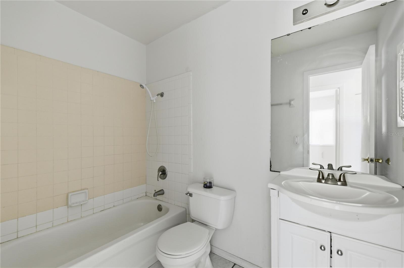 SILVER SPGS SHORES UN 68 - Residential