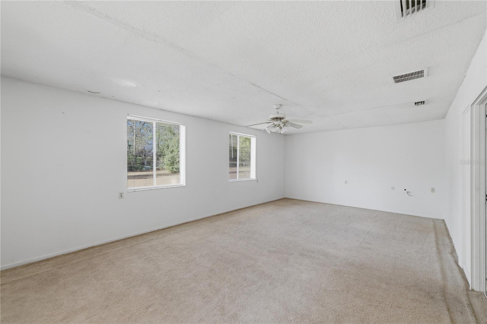 SILVER SPGS SHORES UN 68 - Residential