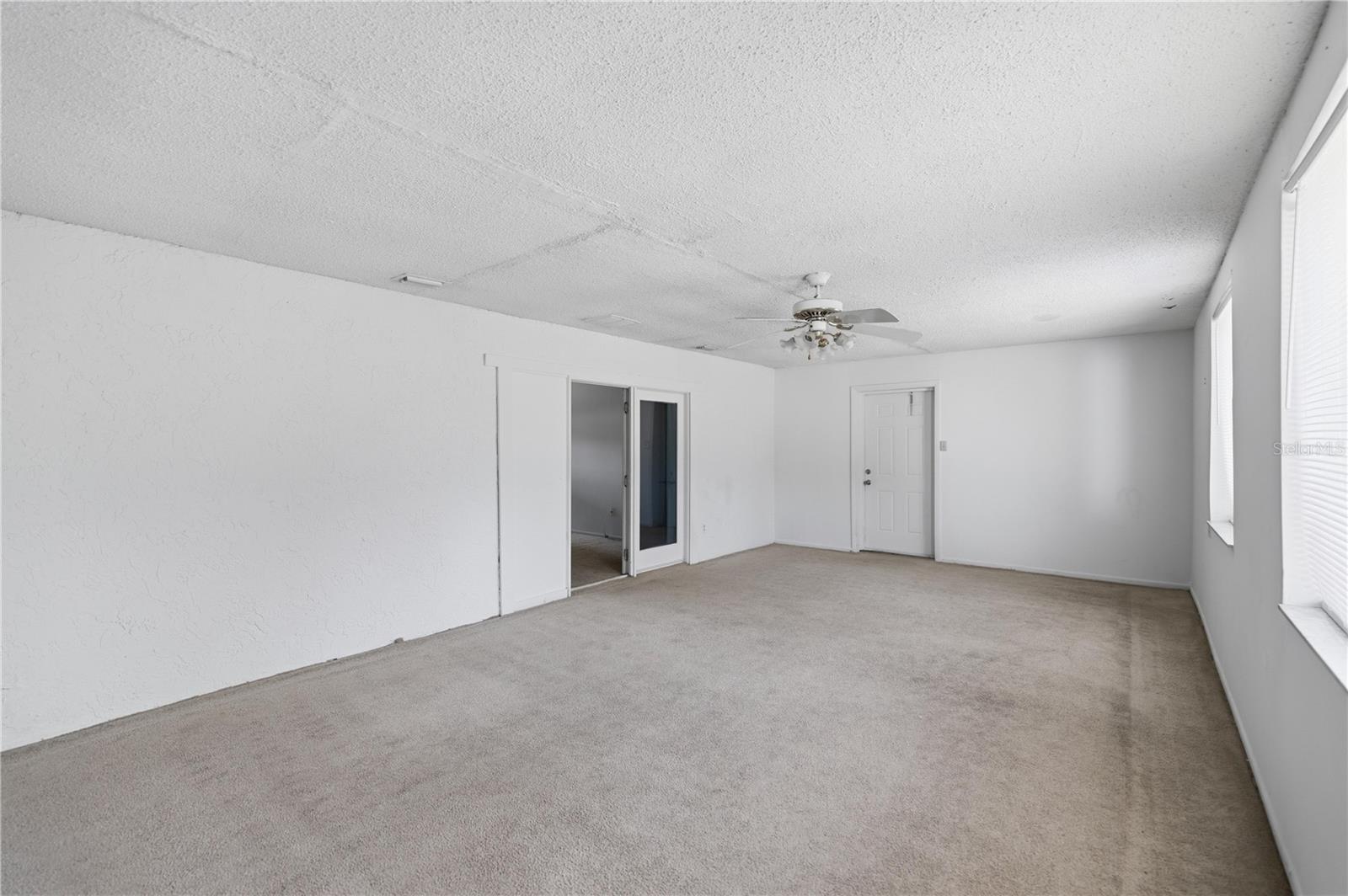 SILVER SPGS SHORES UN 68 - Residential