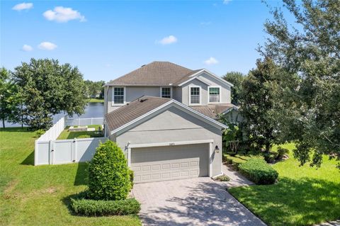 A home in DELAND