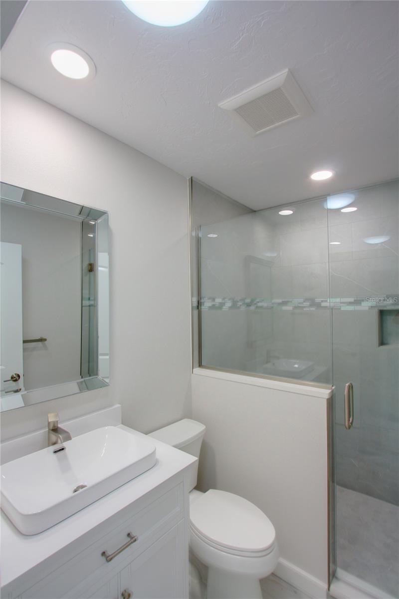 SARASOTA BEACH - Residential Lease