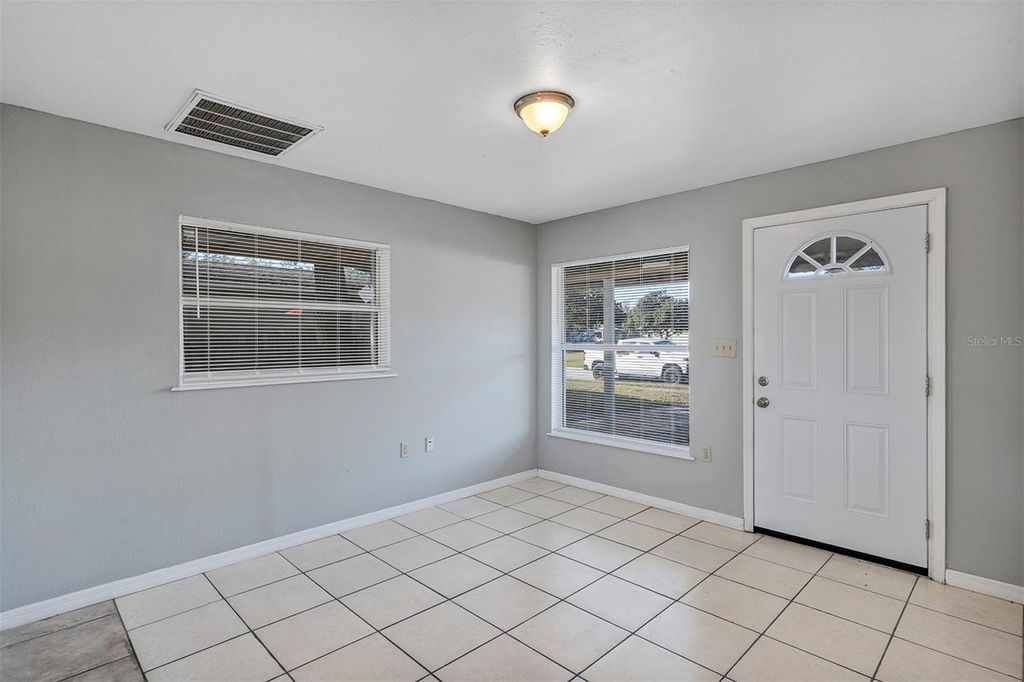 Photo of 435 Gilman Circle, Orlando, FL 32811 (MLS # O6373484)