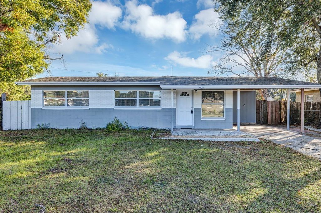 Photo of 435 Gilman Circle, Orlando, FL 32811 (MLS # O6373484)