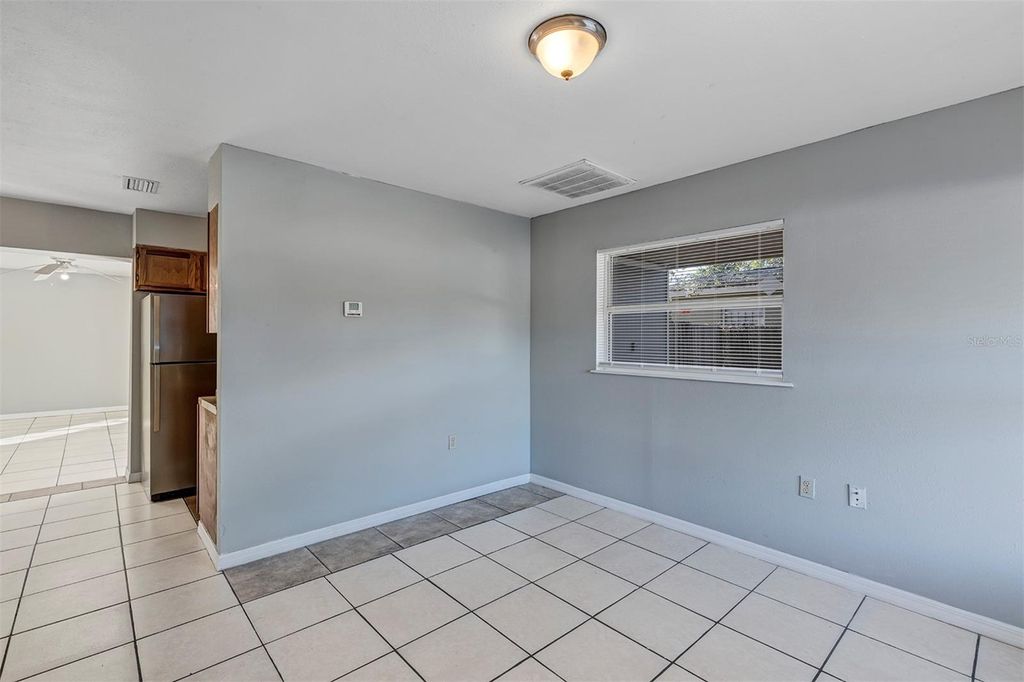 Photo of 435 Gilman Circle, Orlando, FL 32811 (MLS # O6373484)