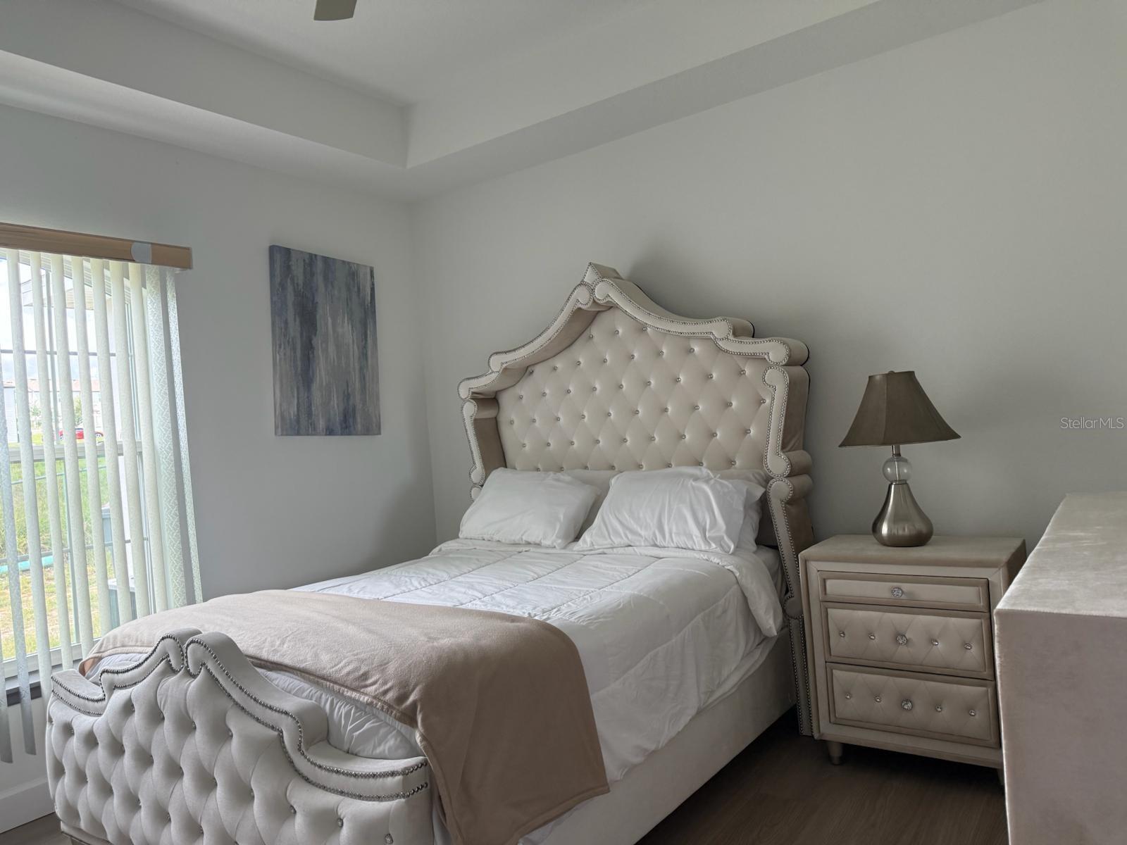 HOLLY HILL GROVE AND FRUIT CO - Residential Lease
