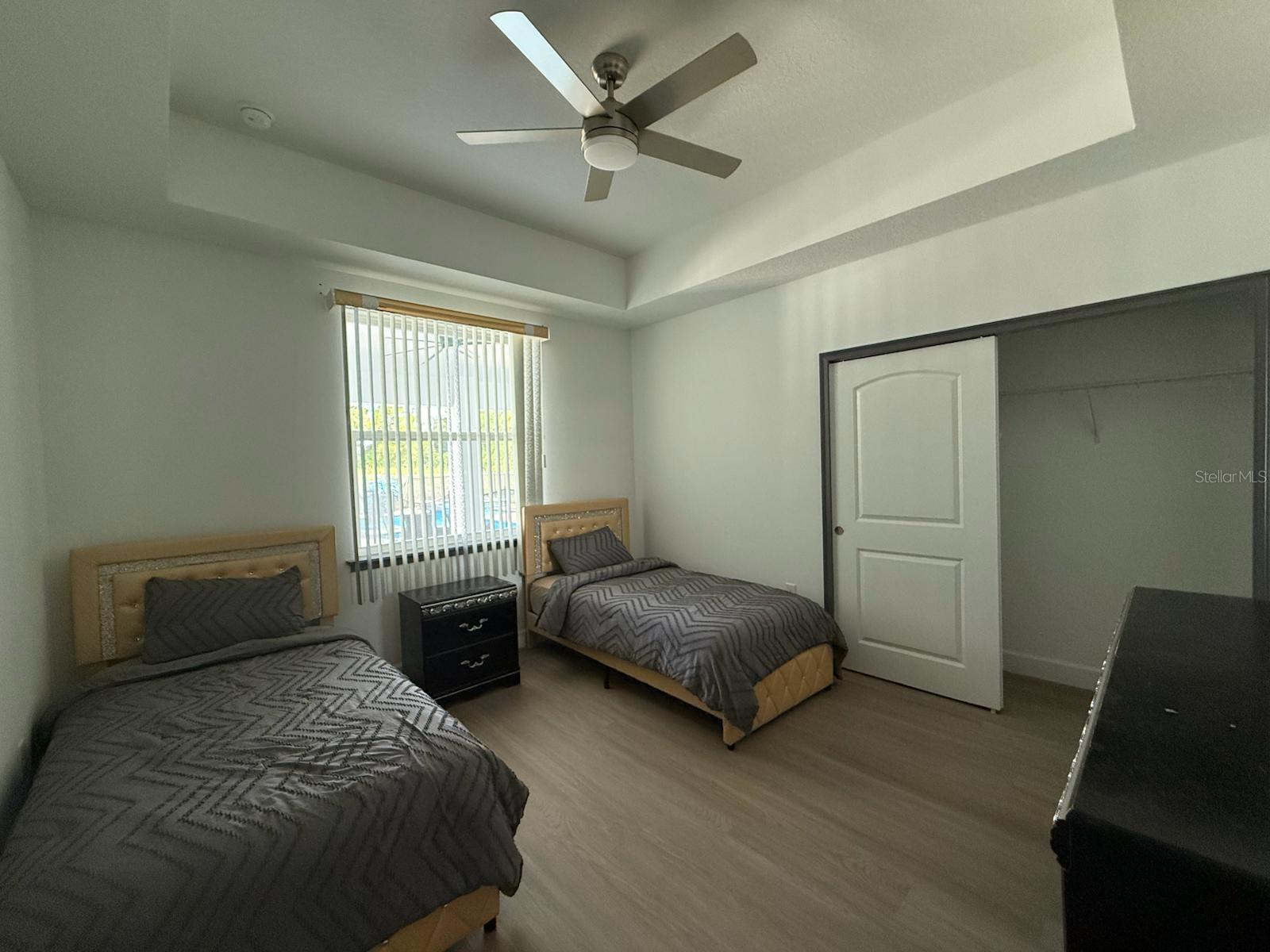 HOLLY HILL GROVE AND FRUIT CO - Residential Lease