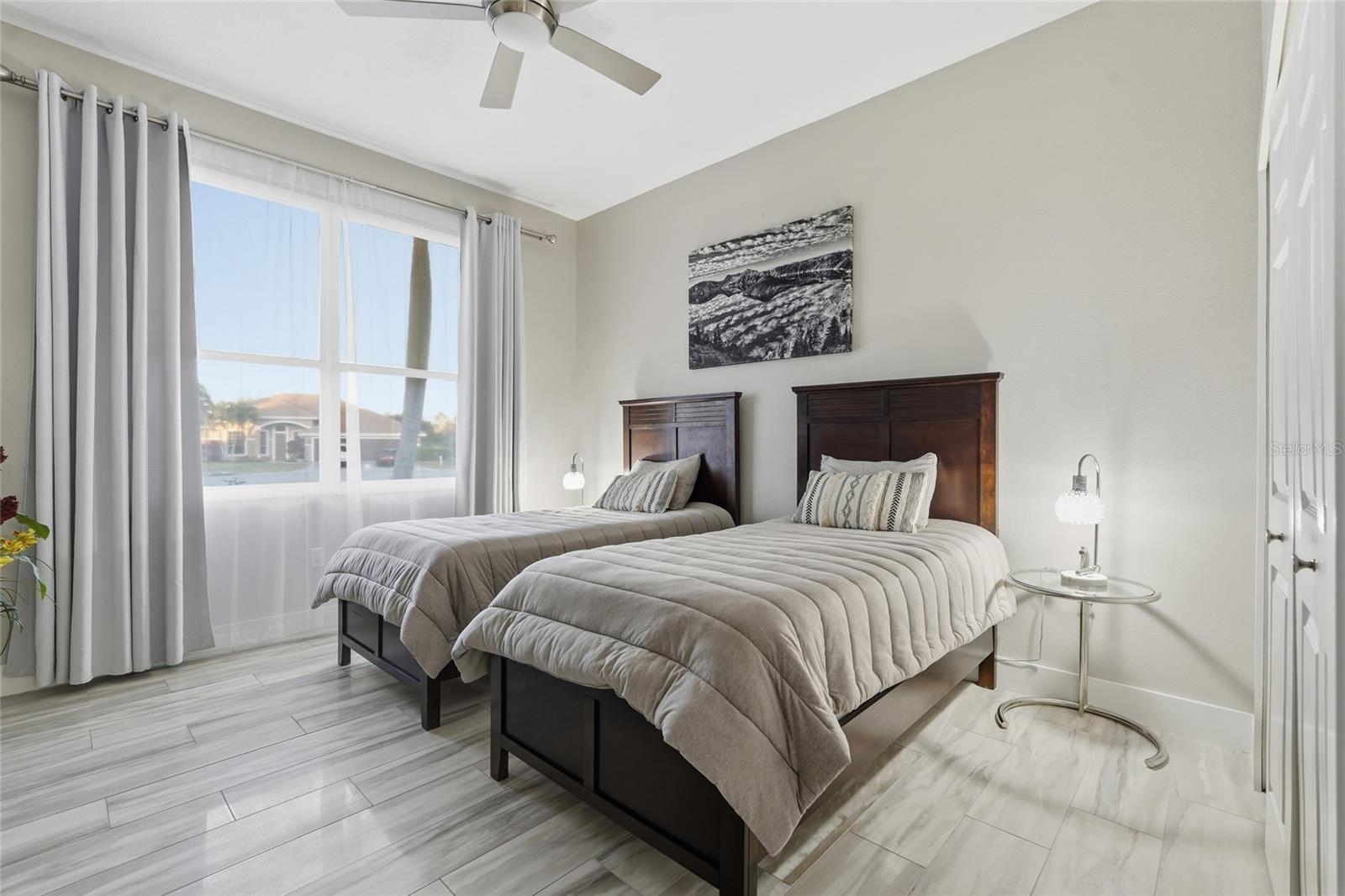 ARBOR LAKES B - Residential