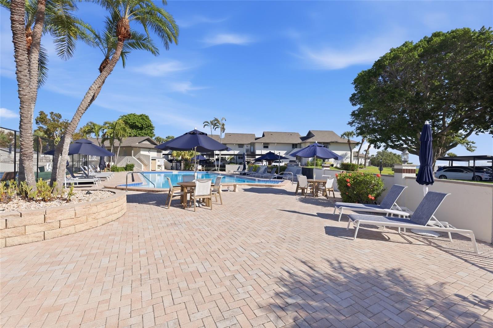 PELICAN HARBOUR & BEACH CLUB - Residential