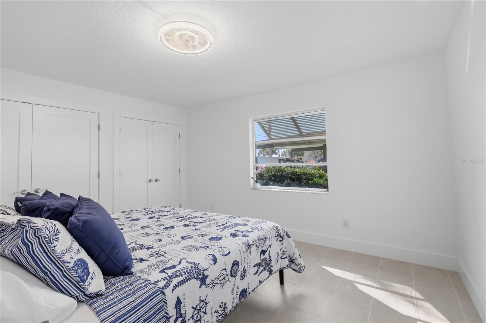 PELICAN HARBOUR & BEACH CLUB - Residential