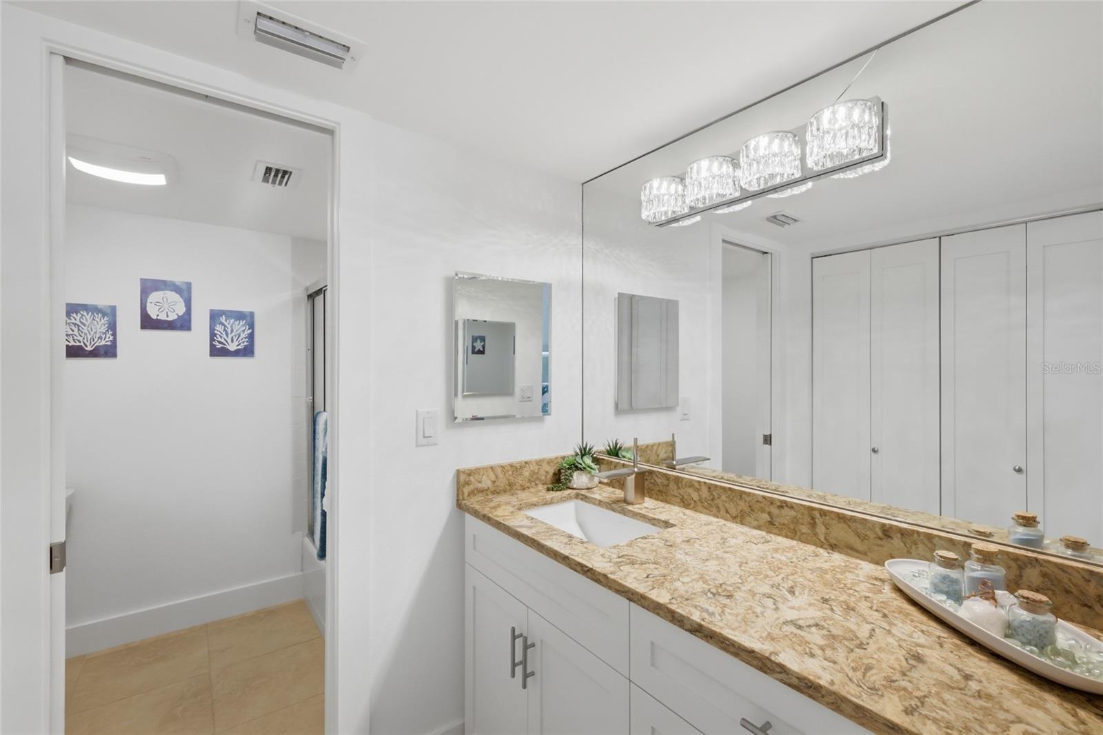 PELICAN HARBOUR & BEACH CLUB - Residential