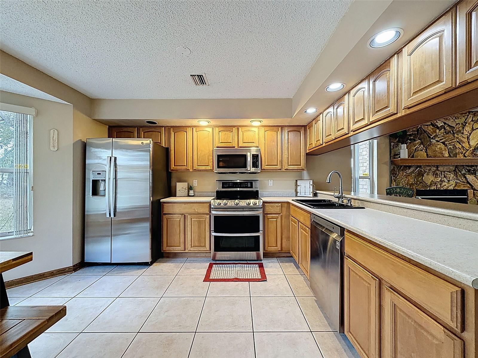 PRESTON HOLLOW - Residential