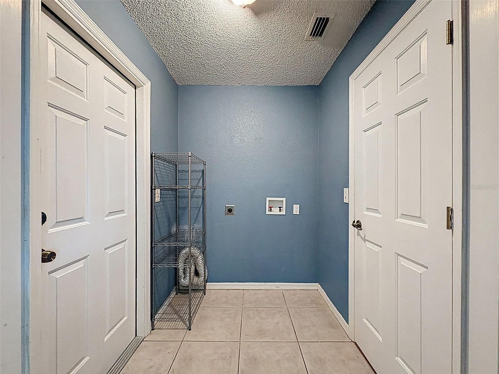 PRESTON HOLLOW - Residential