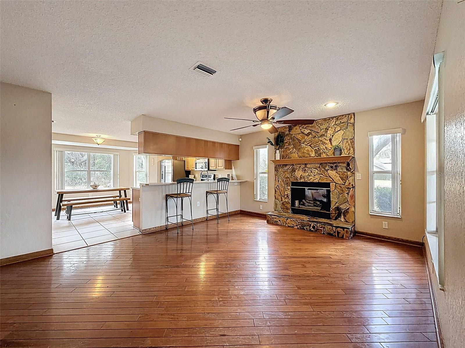 PRESTON HOLLOW - Residential