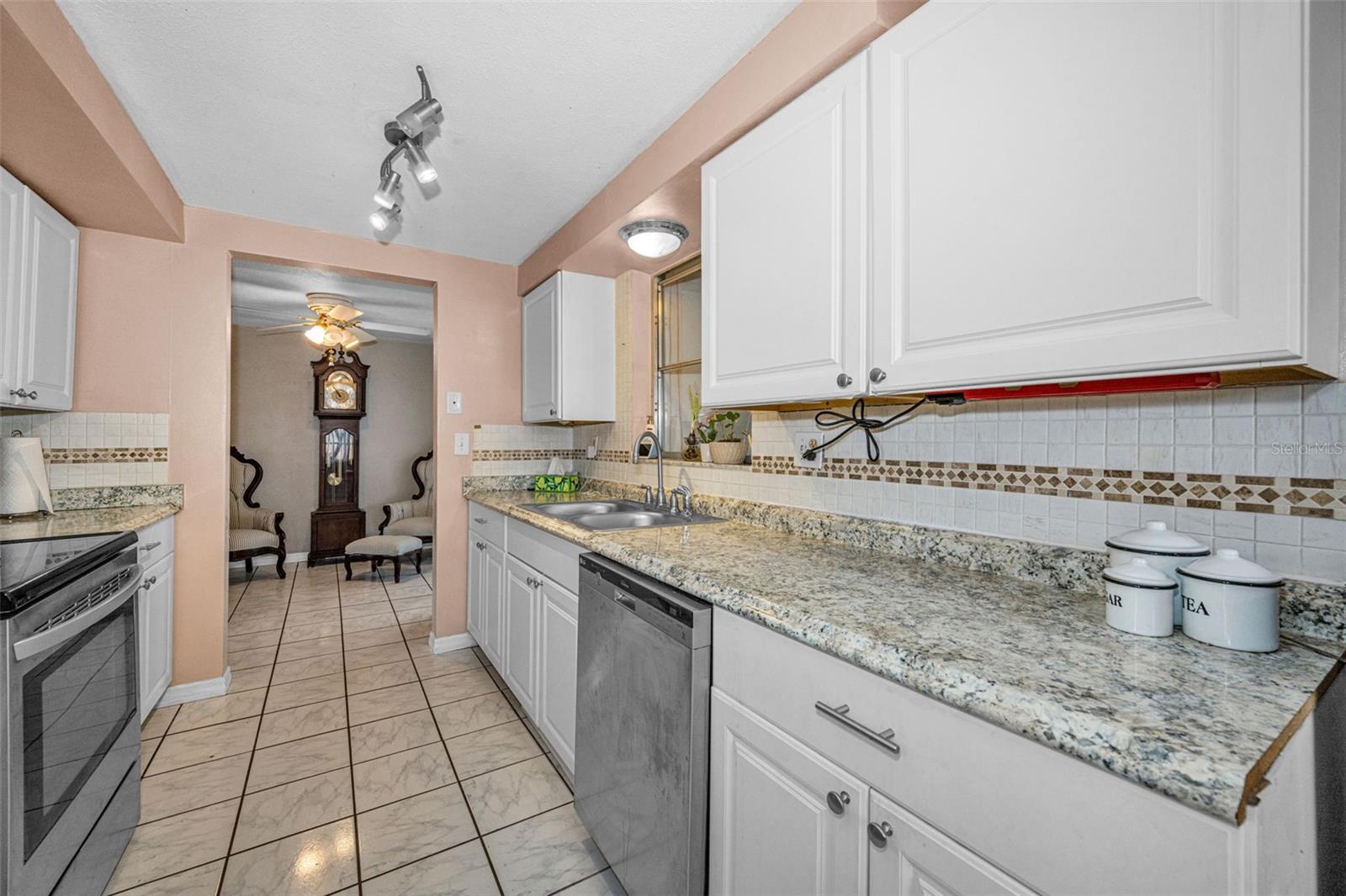 FOREST HILLS - Residential