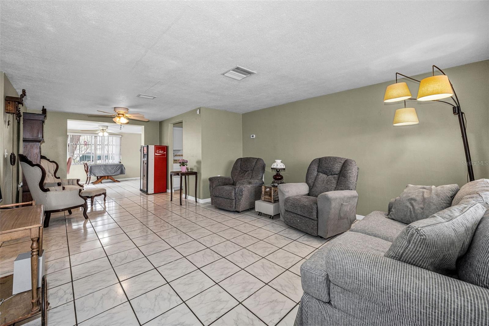 FOREST HILLS - Residential