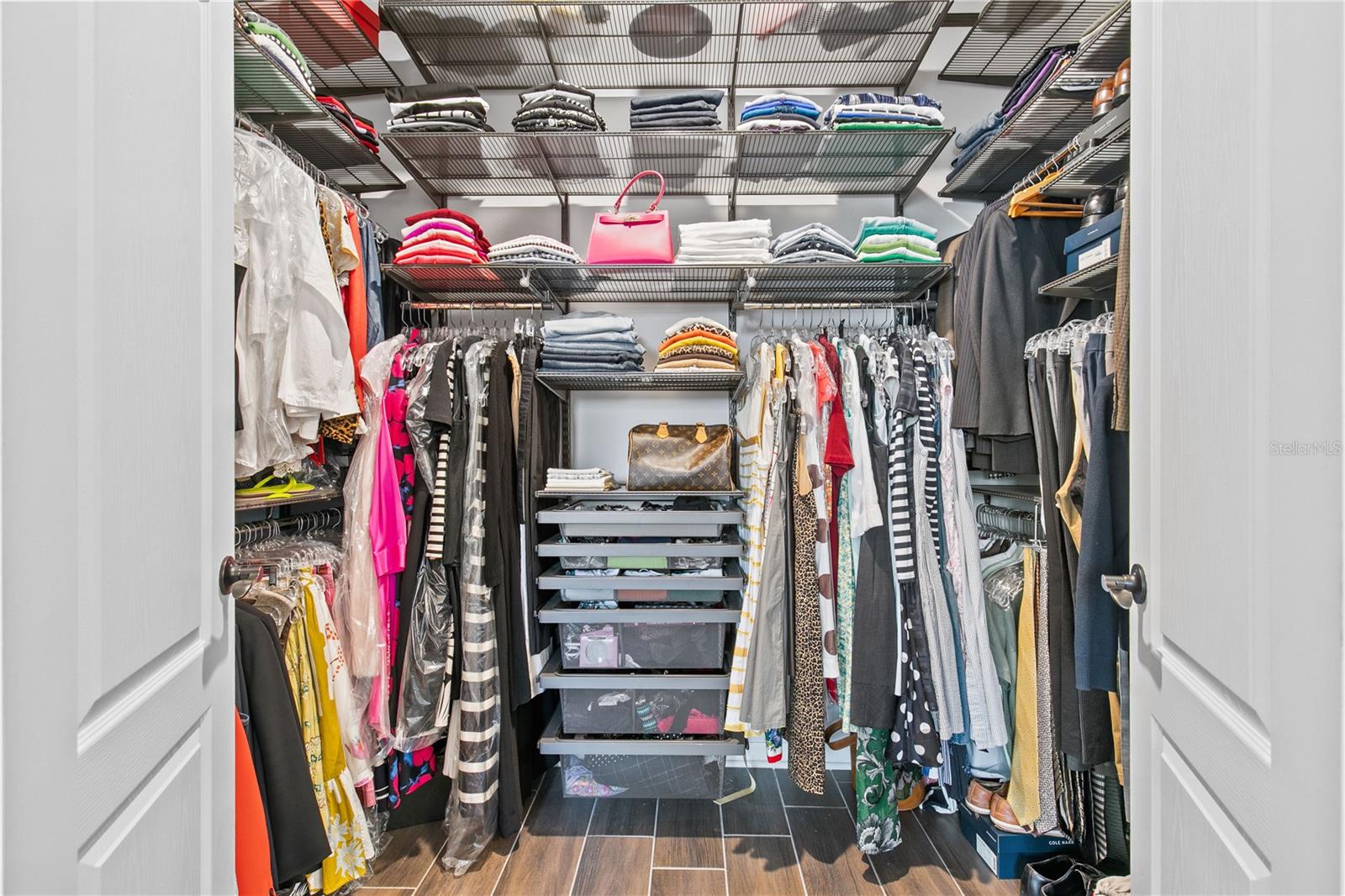 RIVIERA BELLA UN 7 - Residential