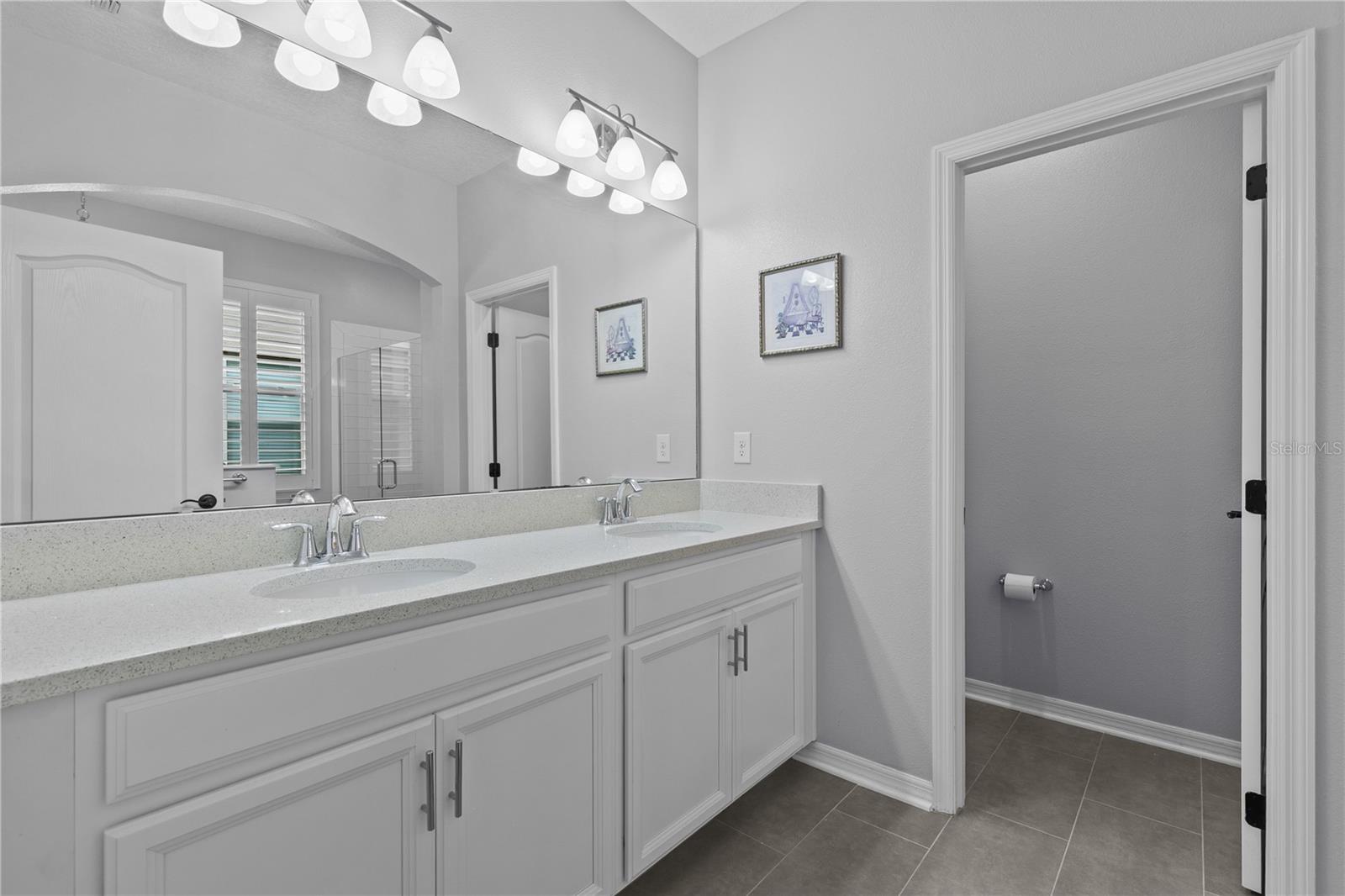 RIVIERA BELLA UN 7 - Residential