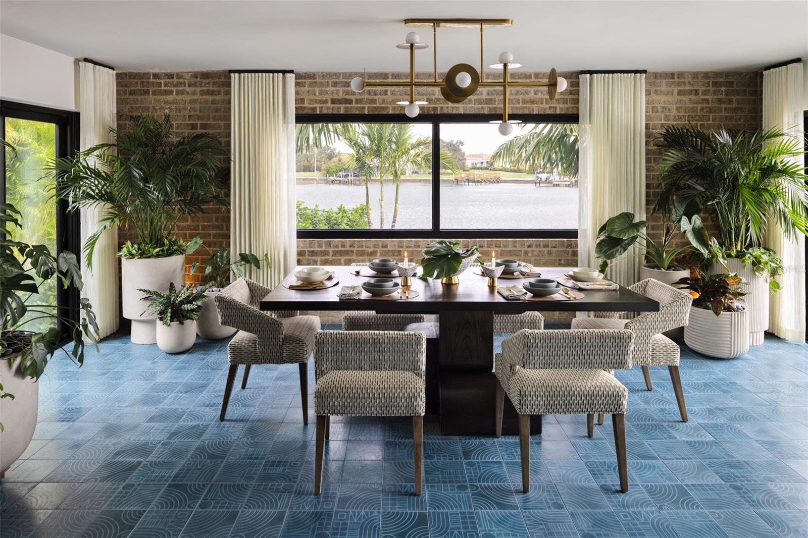 BAYWAY ISLES - Residential