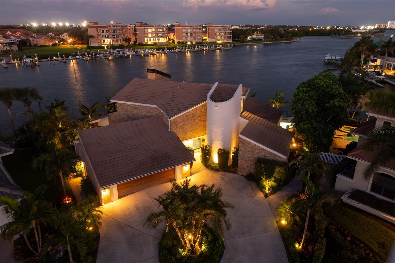 BAYWAY ISLES - Residential