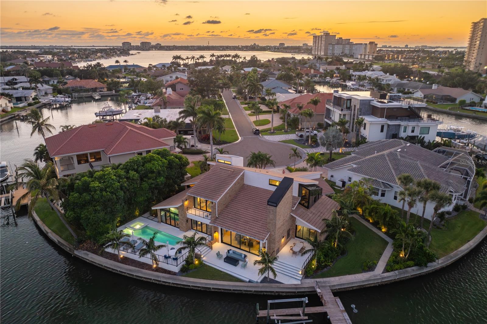 BAYWAY ISLES - Residential