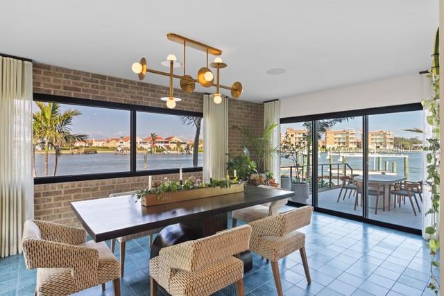 BAYWAY ISLES - Residential