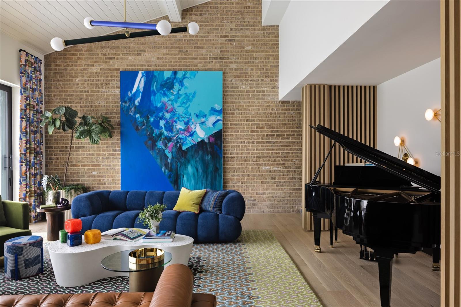 BAYWAY ISLES - Residential