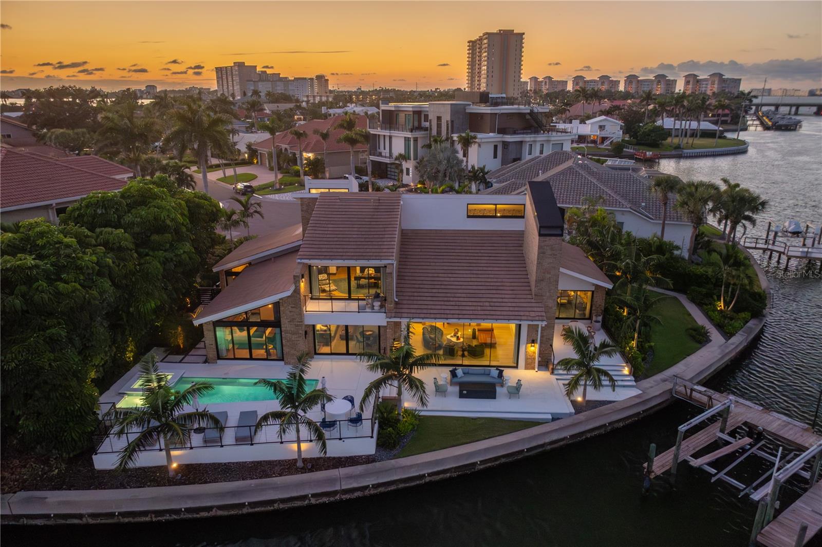 BAYWAY ISLES - Residential