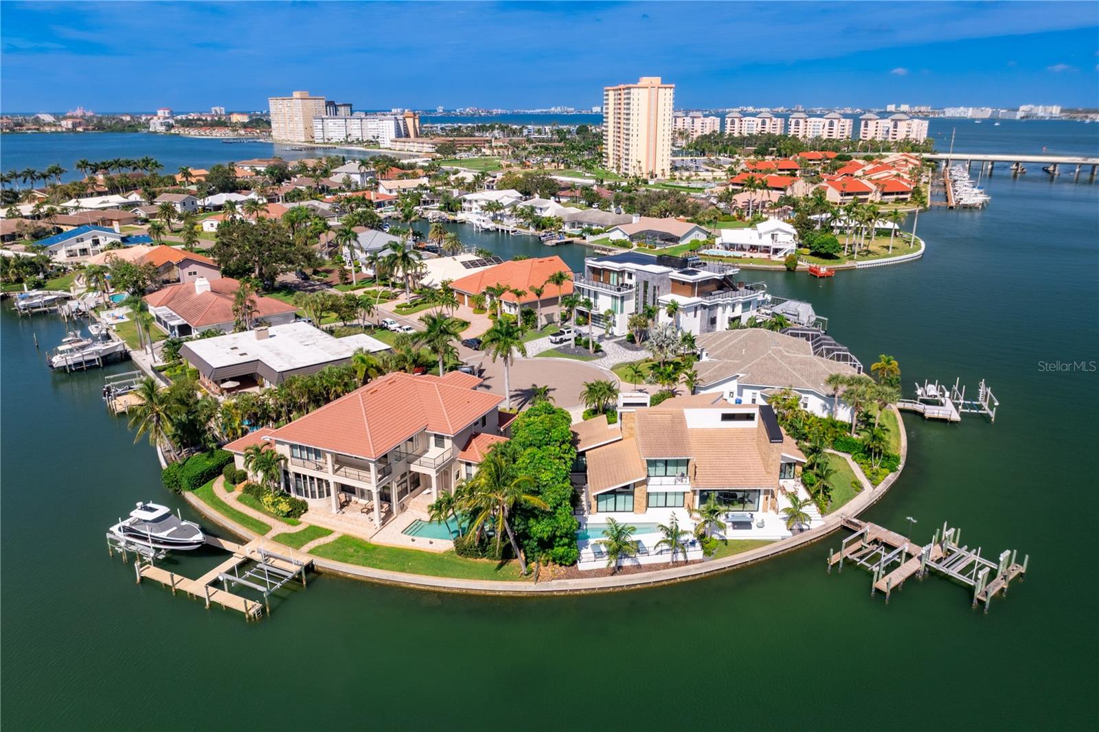 BAYWAY ISLES - Residential