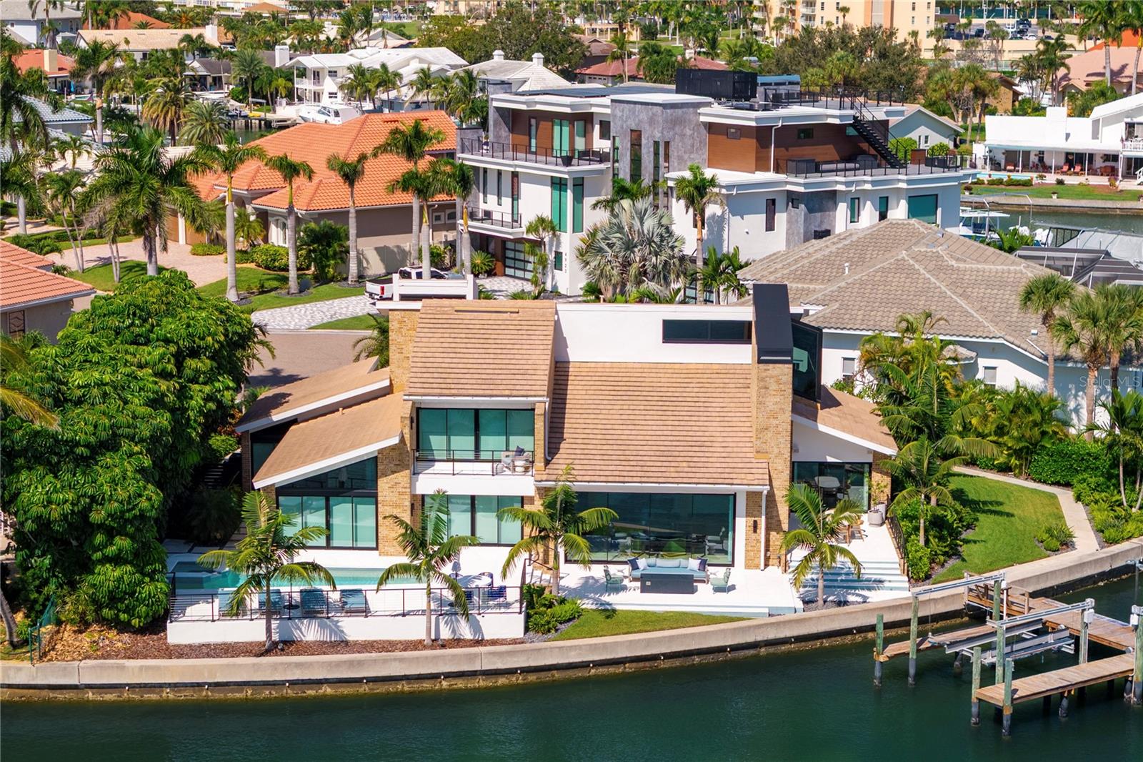 BAYWAY ISLES - Residential