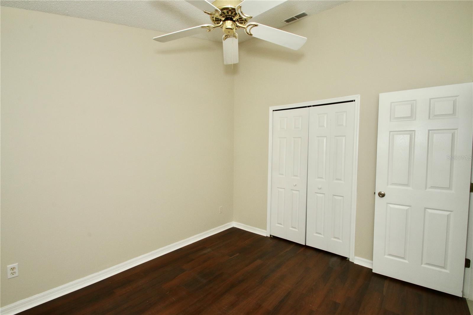 GREEN VALLEY WEST - Residential Lease