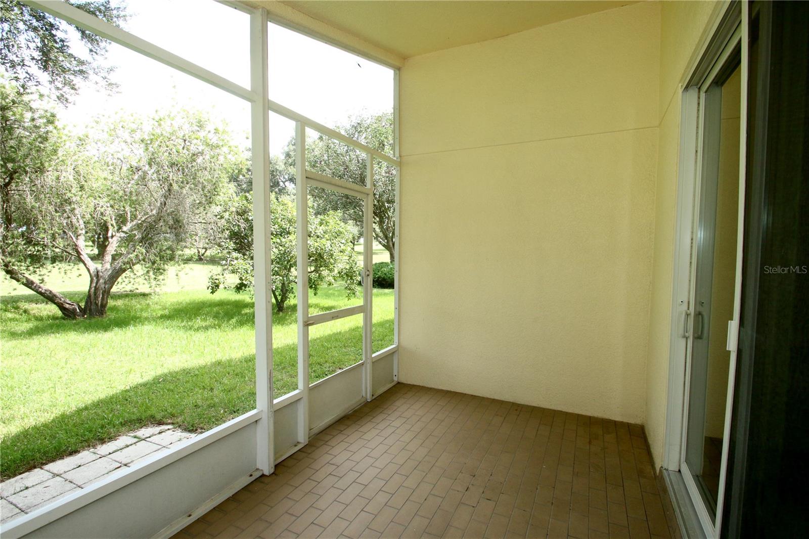 GREEN VALLEY WEST - Residential Lease