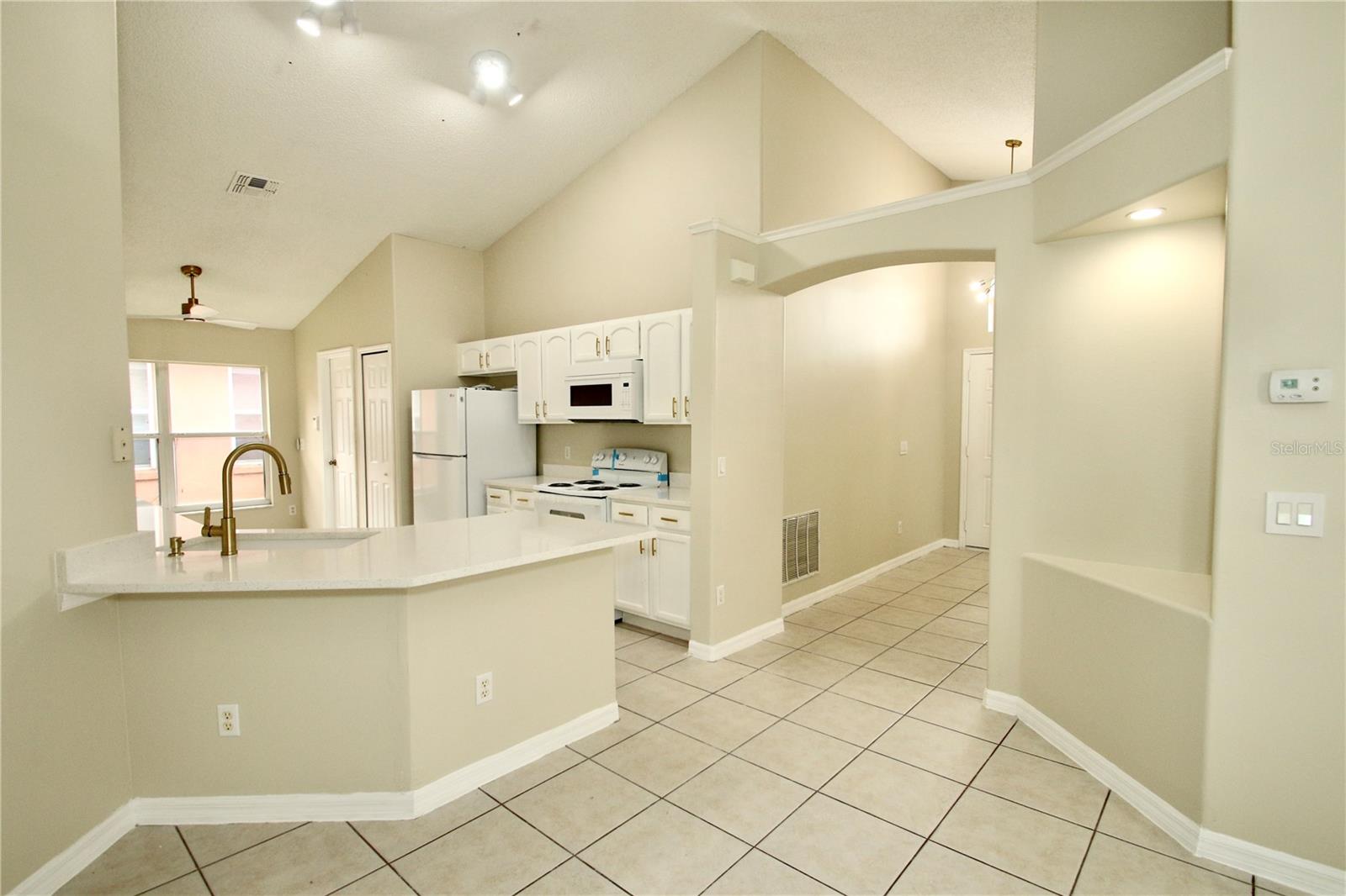 GREEN VALLEY WEST - Residential Lease