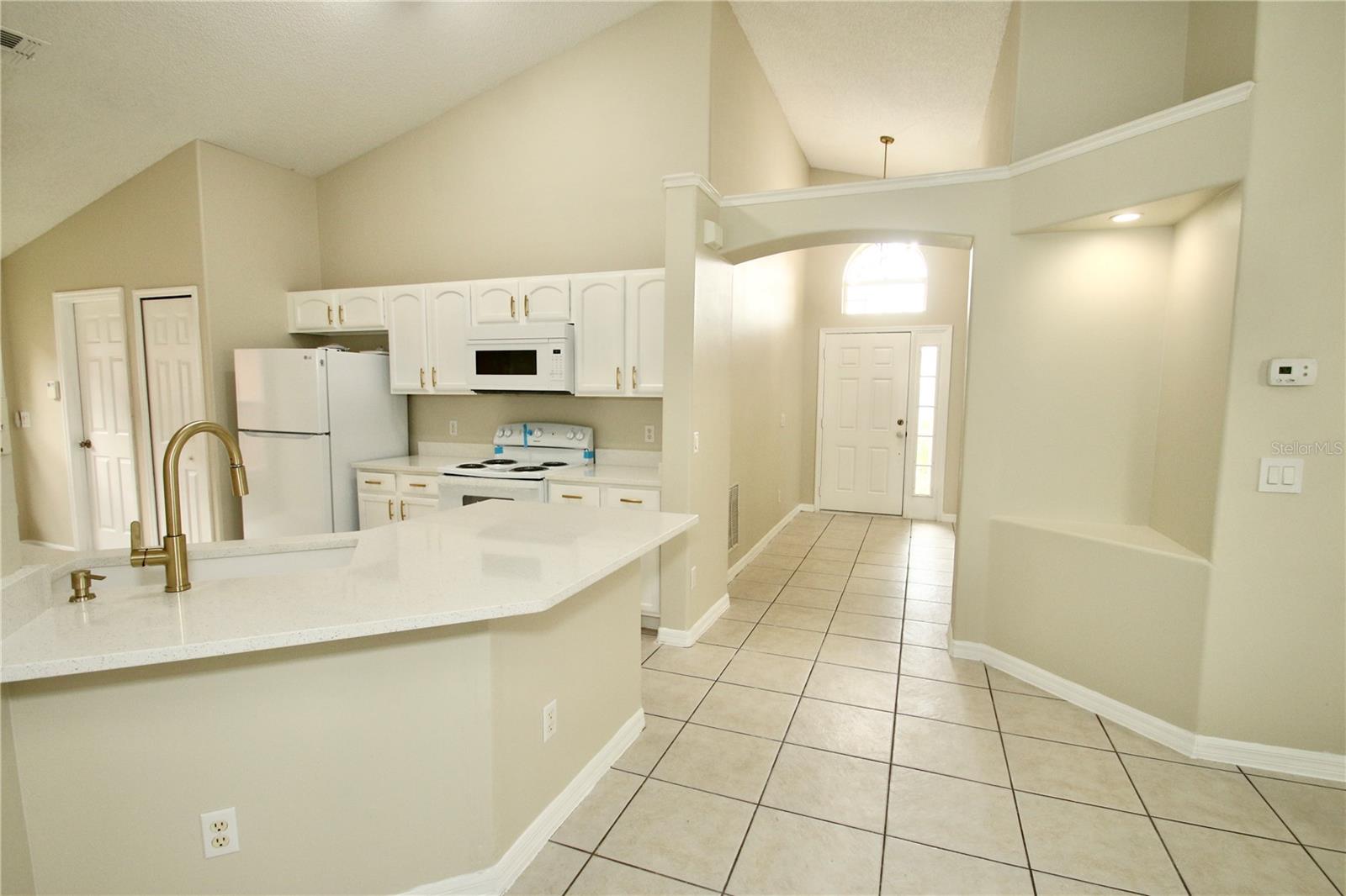 GREEN VALLEY WEST - Residential Lease