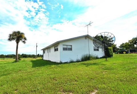 Tiny photo for 23637 State Road 19, Howey In The Hills, FL 34737 (MLS # O6330518)