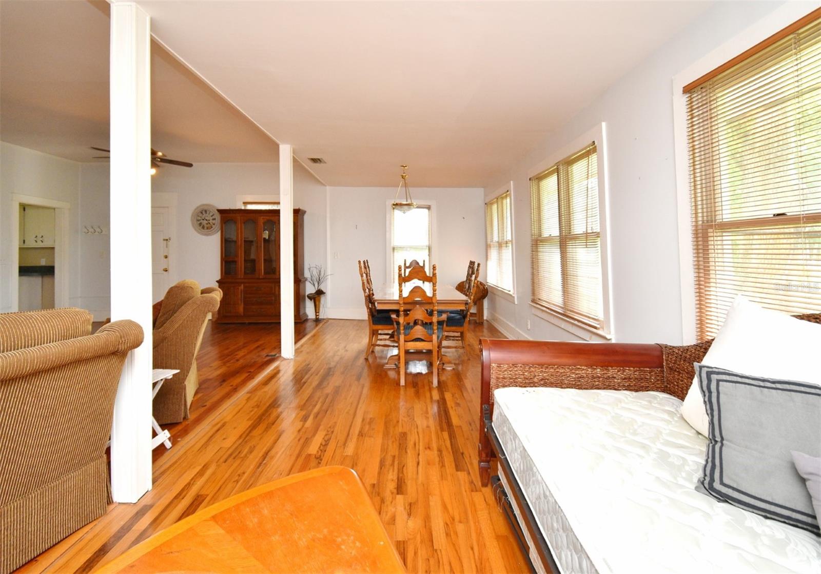 ACREAGE & UNREC - Residential