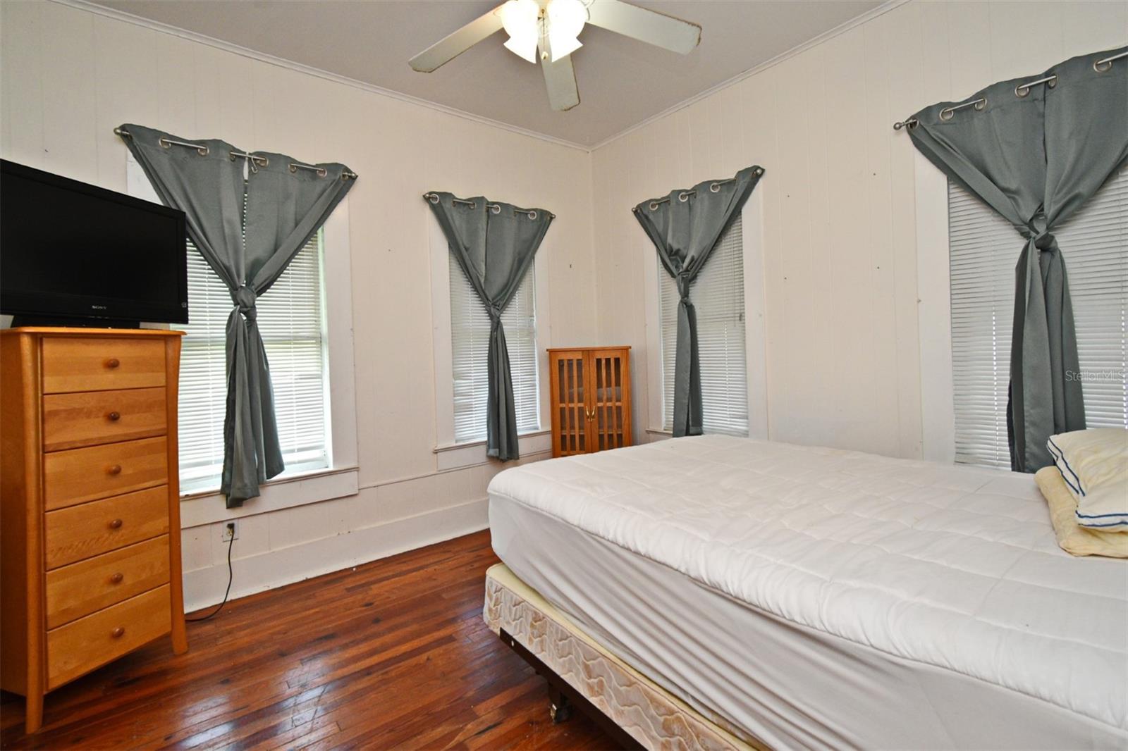 ACREAGE & UNREC - Residential