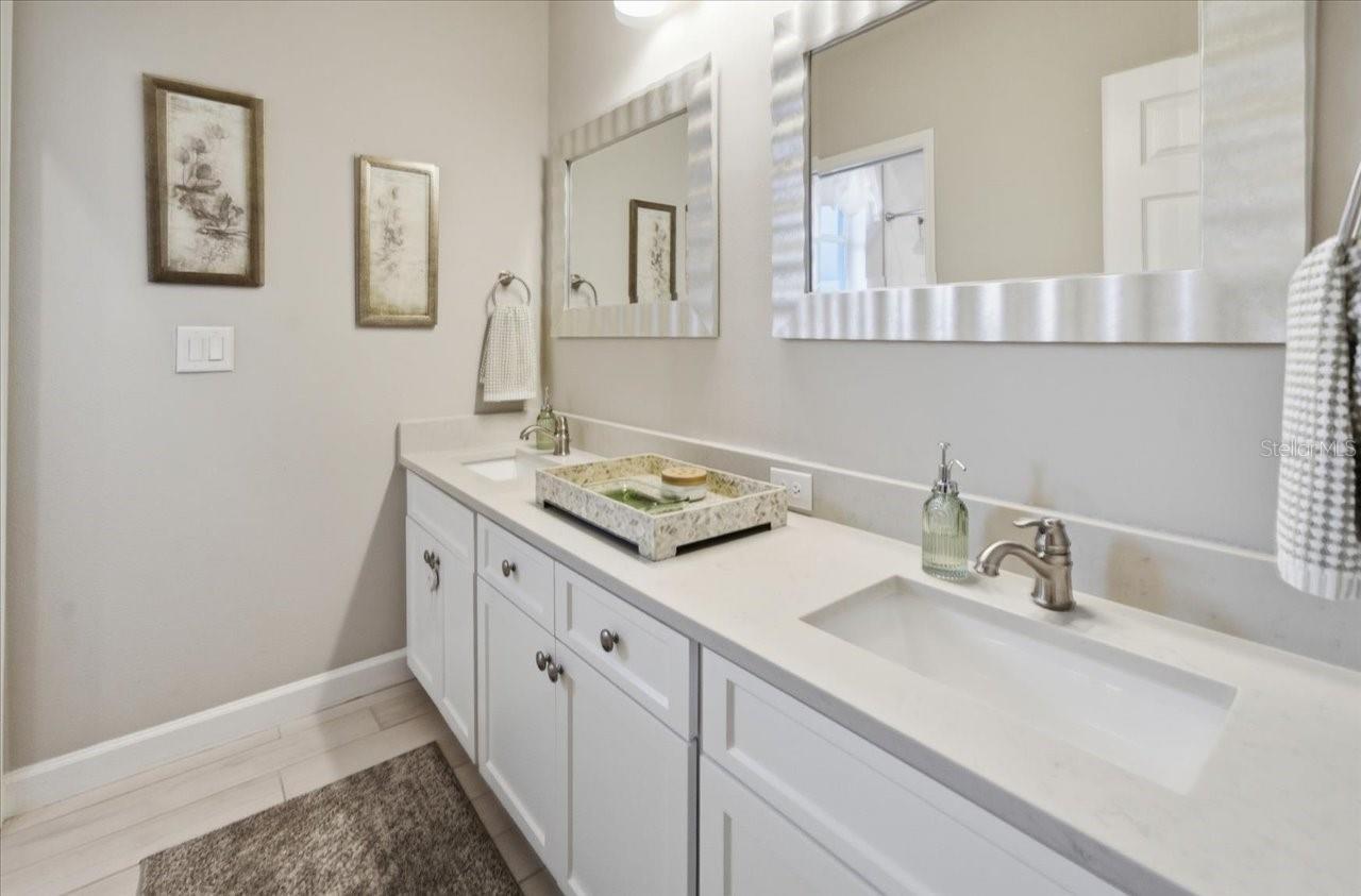 BELLE MEADE - Residential