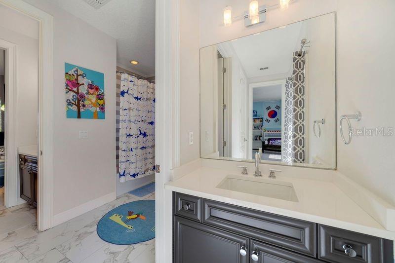 ESTATES AT PHILLIPS LANDING PH 02 - Residential Lease