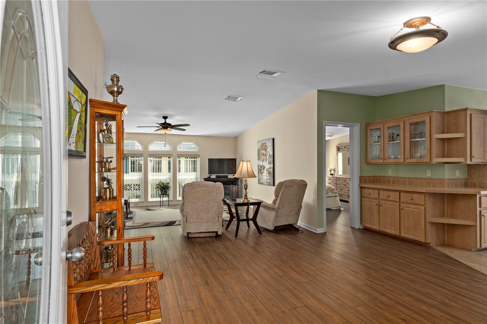 GRAND HORIZONS PH 03 - Residential