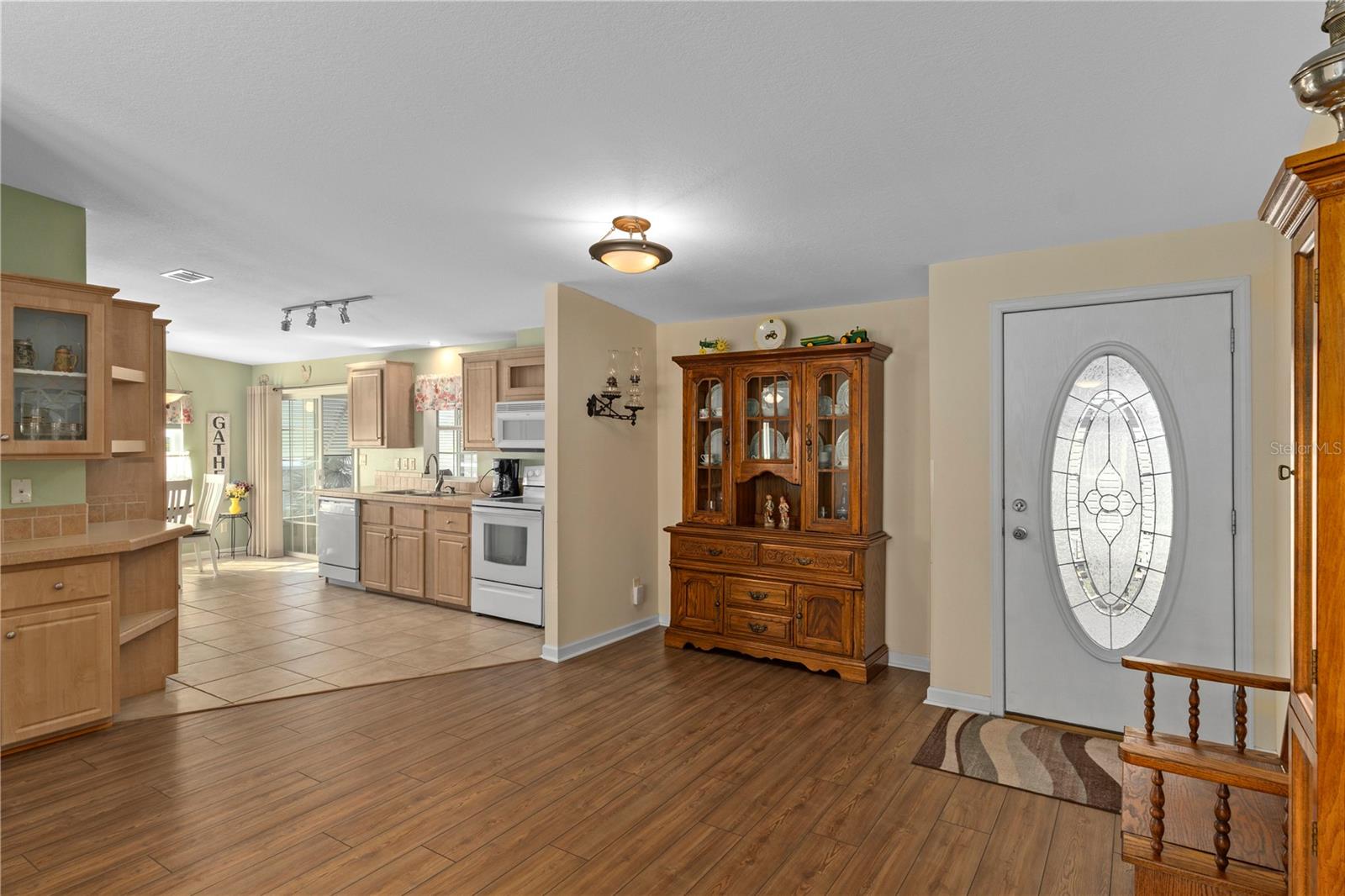 GRAND HORIZONS PH 03 - Residential